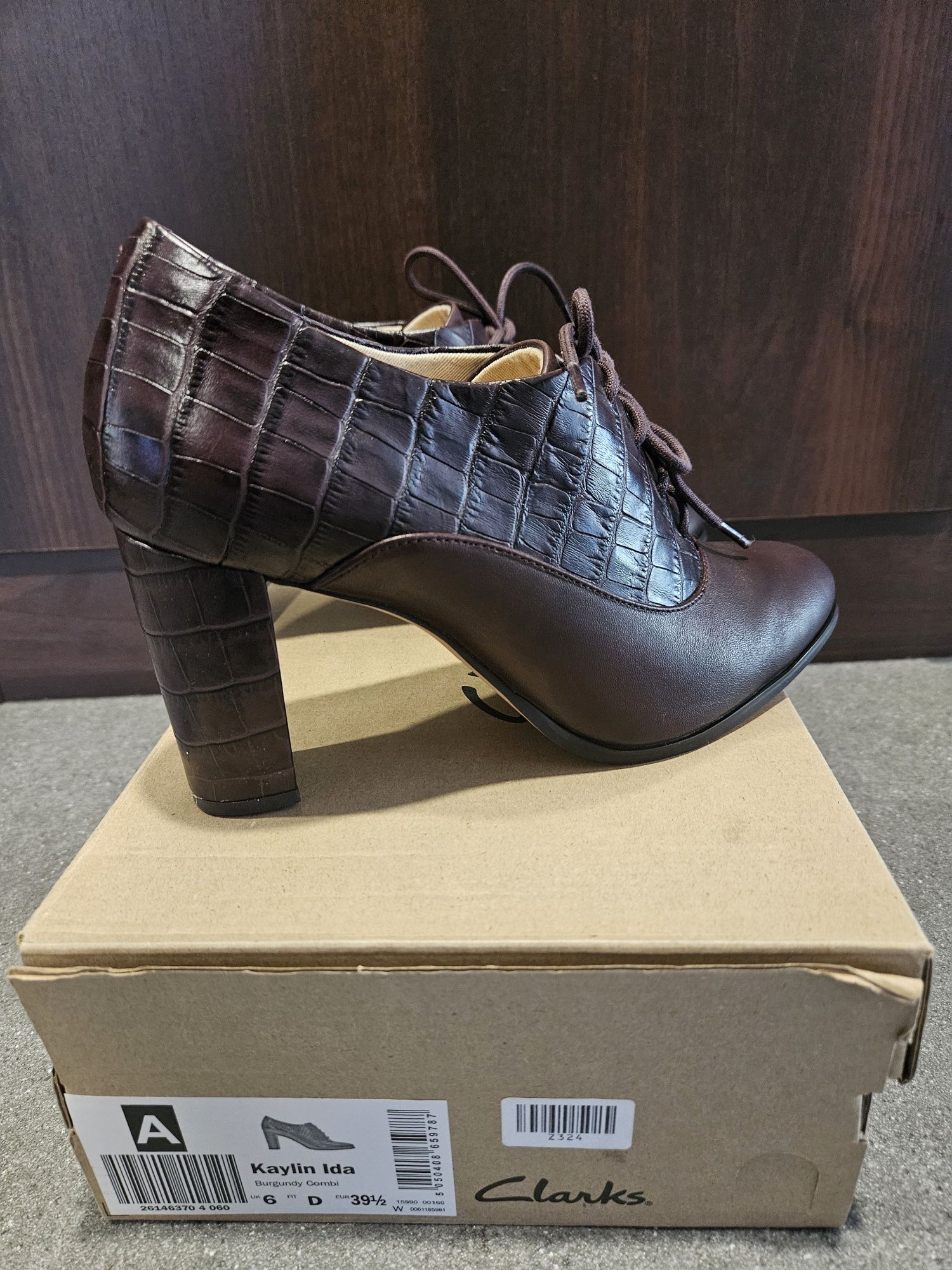 Clarks Kaylin Ida - 39,5 jak nowe. 9cm obcas, skóra naturalna