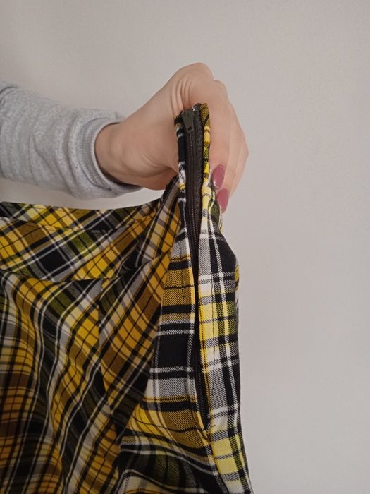 Юбка в кліточку жовта