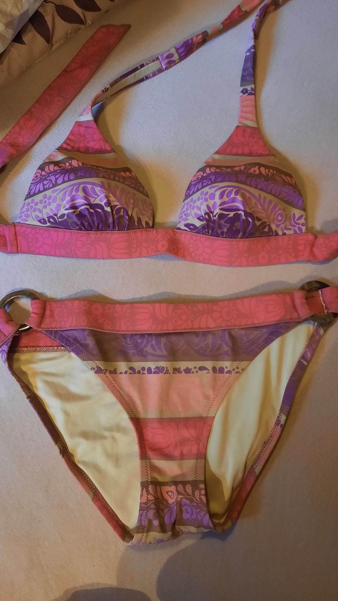 Victoria's Secret M