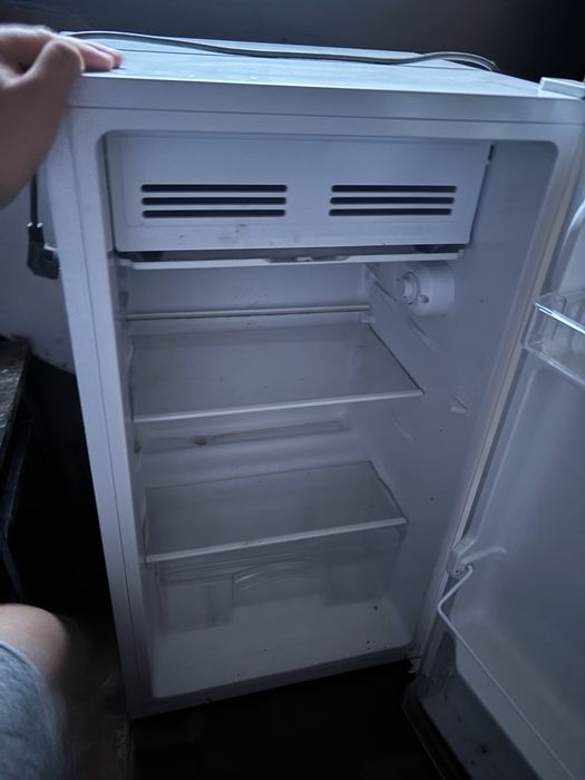 Холодильник scandilux TT85-48