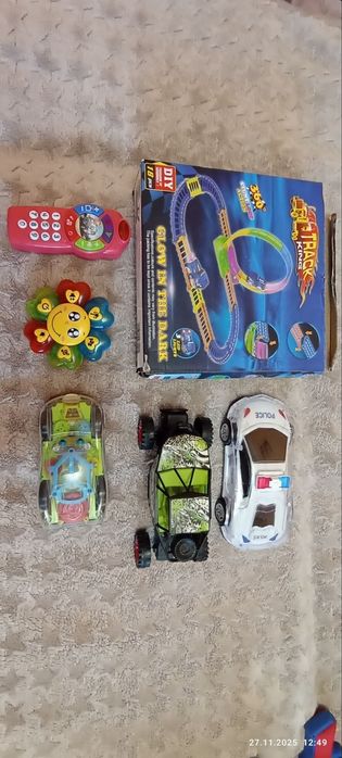Іграшки для діток б/у і нові