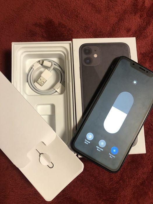 Продам айфон 11/128g