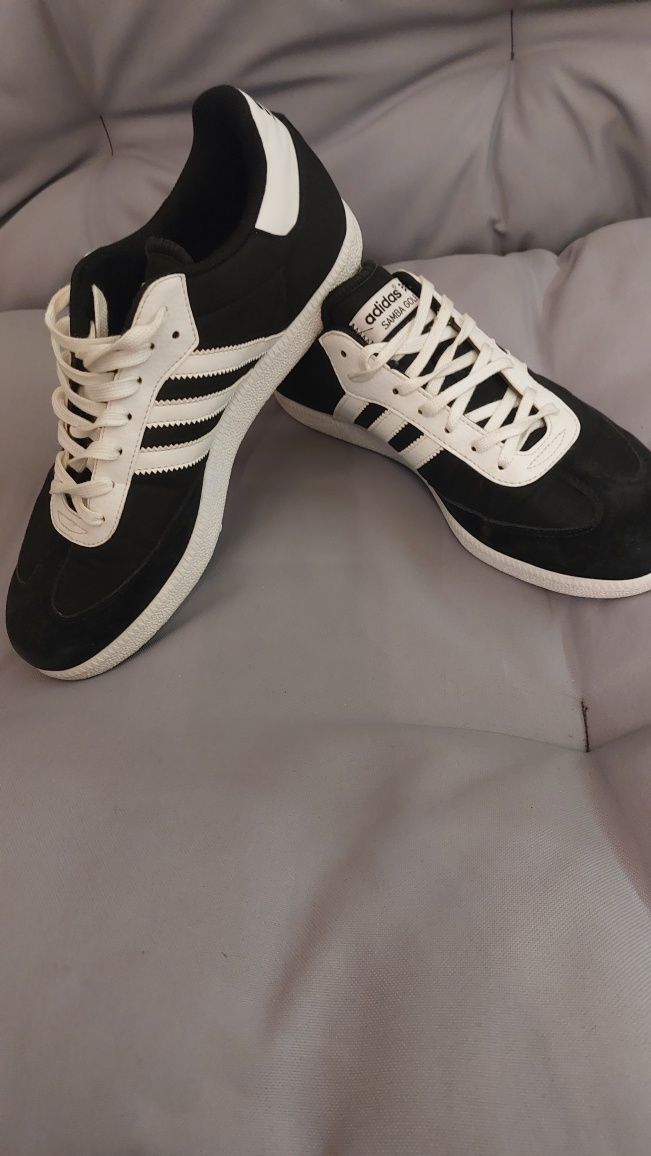 Adidas adidasy samba 41
