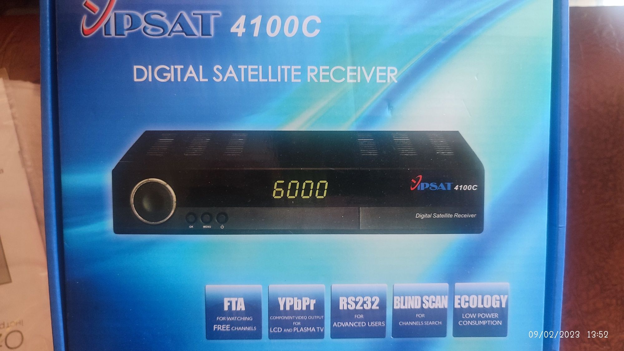 Супутниковий приймач ipsat 4100c