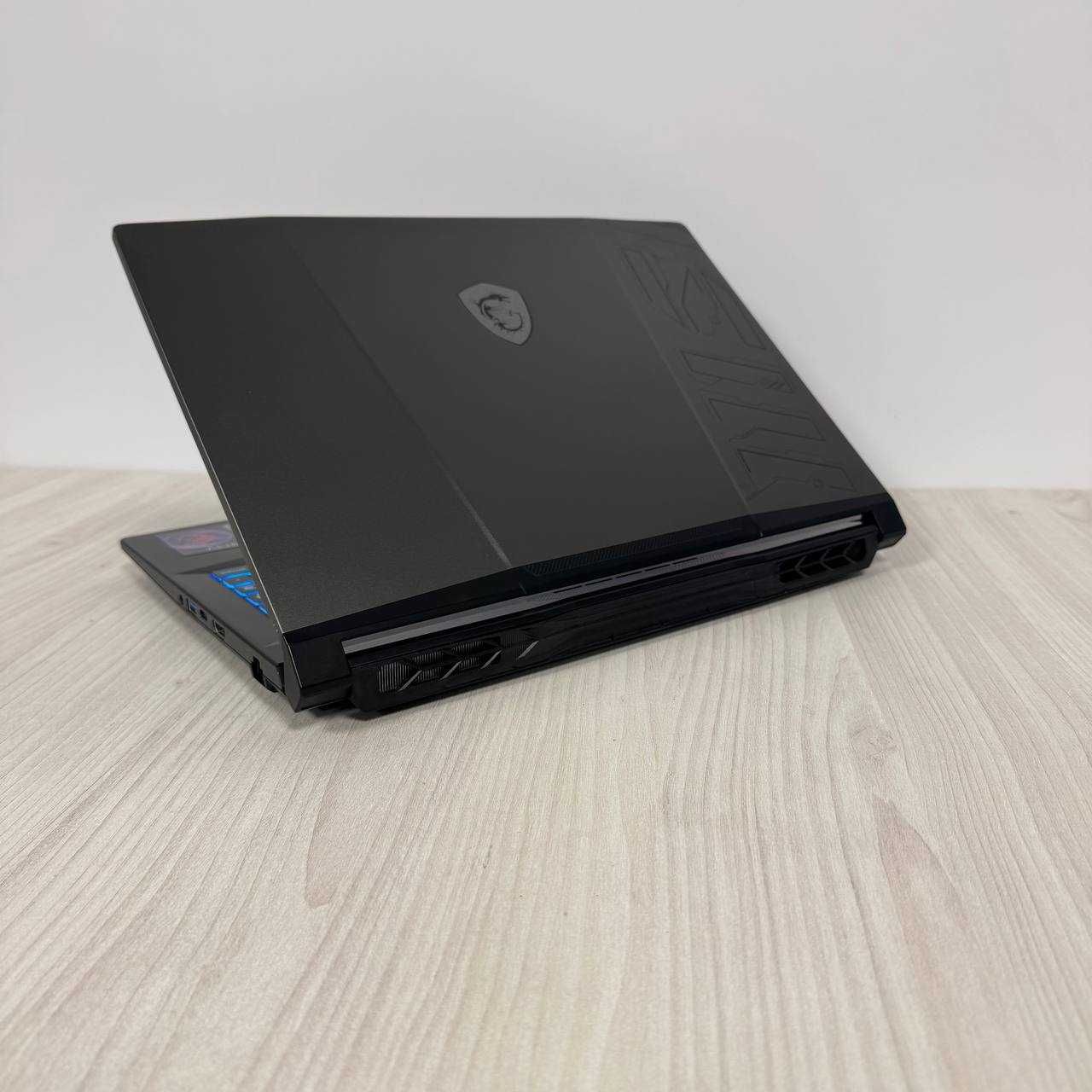 MSI Pulse 15 B13VGK 144Hz i7 13700H 16GB SSD 512GB RTX 4070