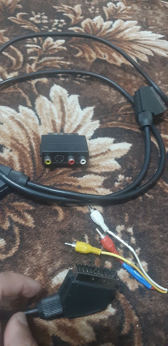 Продам кабелі Scart,3RCA і перехідник