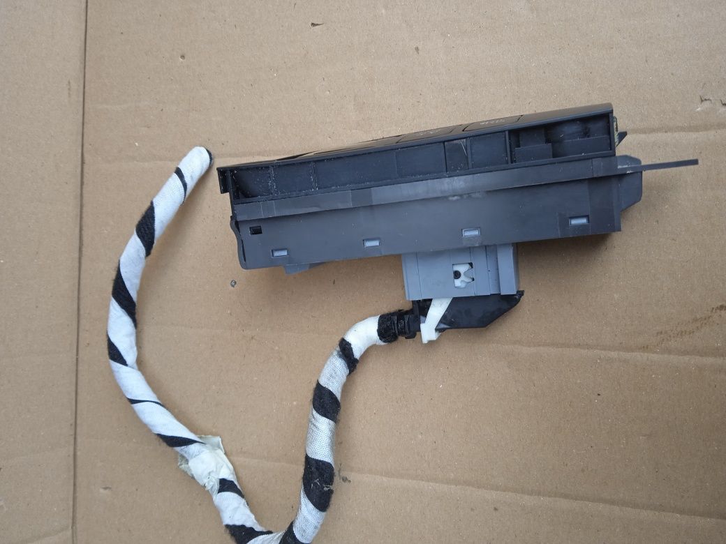 VW Passat B7 Panel Hamulca Ręcznego