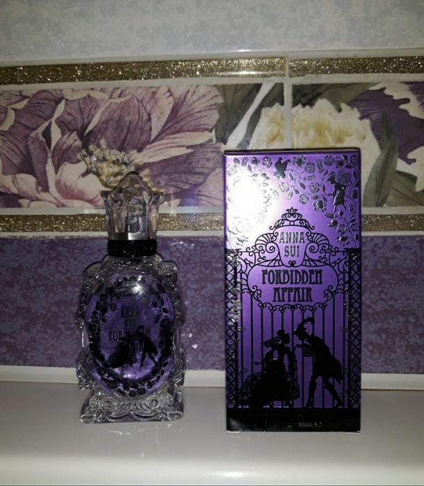 Anna Sui Forbidden Affair