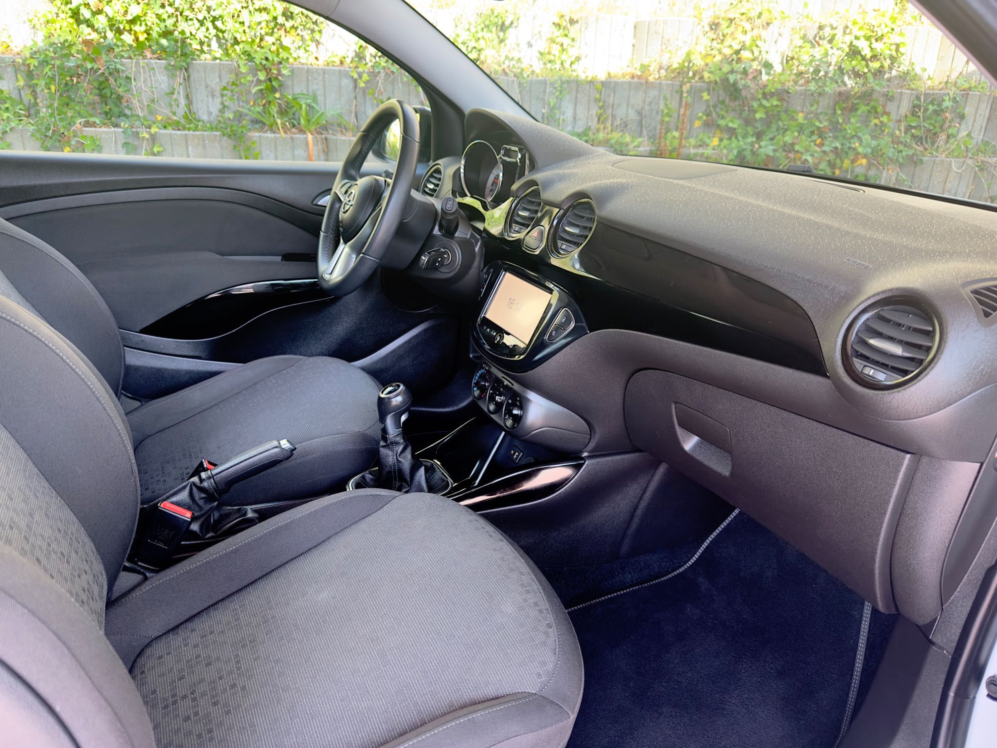 Opel Adam 1.2 Black Edition - Extremamente Estimado