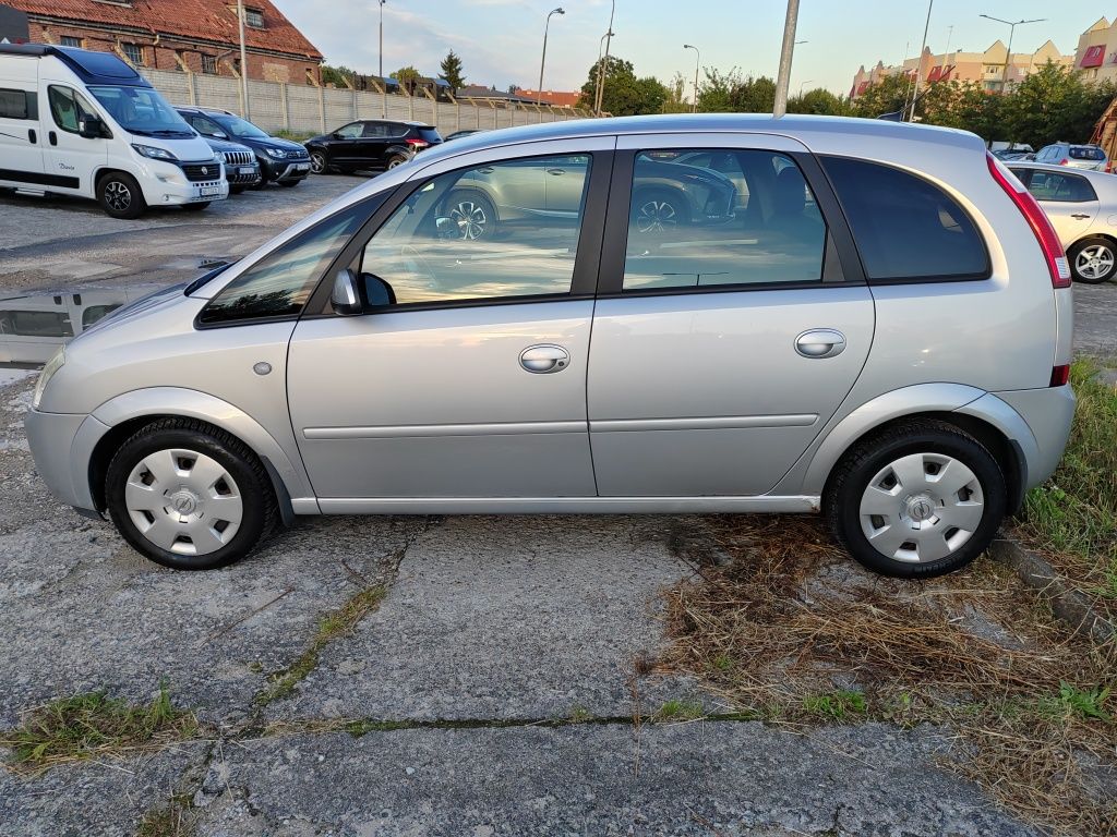 Opel meriva a 2004rok