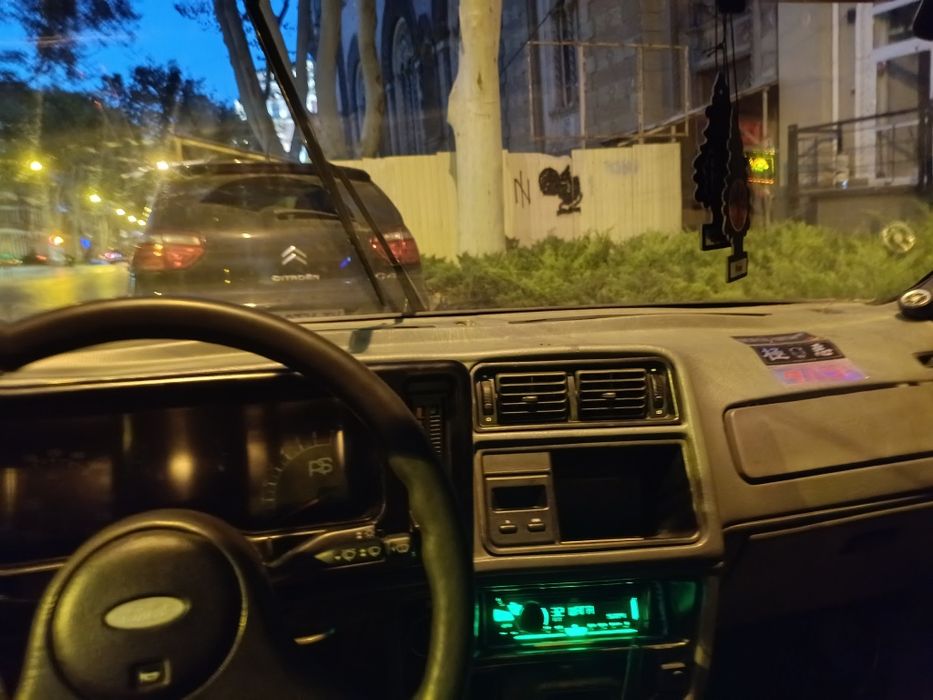 Форд сиера 2.0 donc