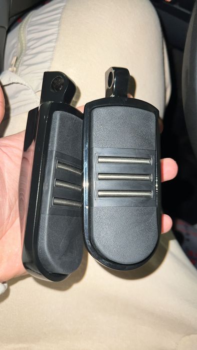 Pedaleira traseira de moto