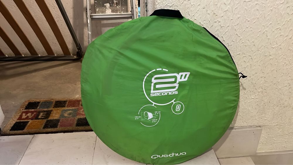 Abrigo solar quechua 110x105x145cm (AxLxP)