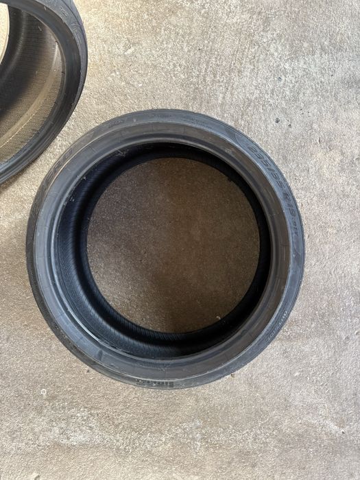 Pneus usados 235/35/19