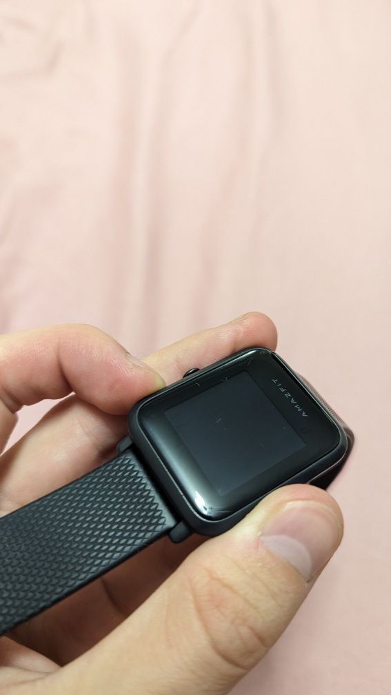 Amazfit Bip S, Transflective, GPS, no NFC