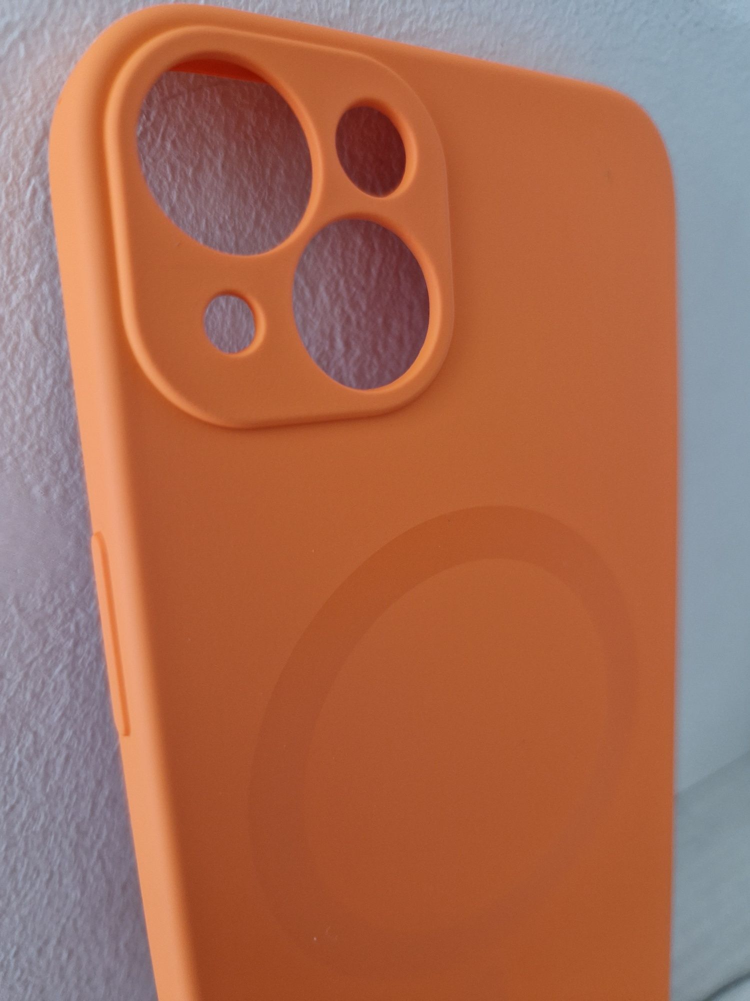 TEL PROTECT MagSilicone Case do Iphone 13 Pomarańczowy
