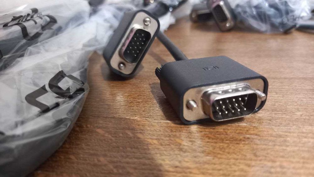 Кабель для монітору VGA, HDMI.