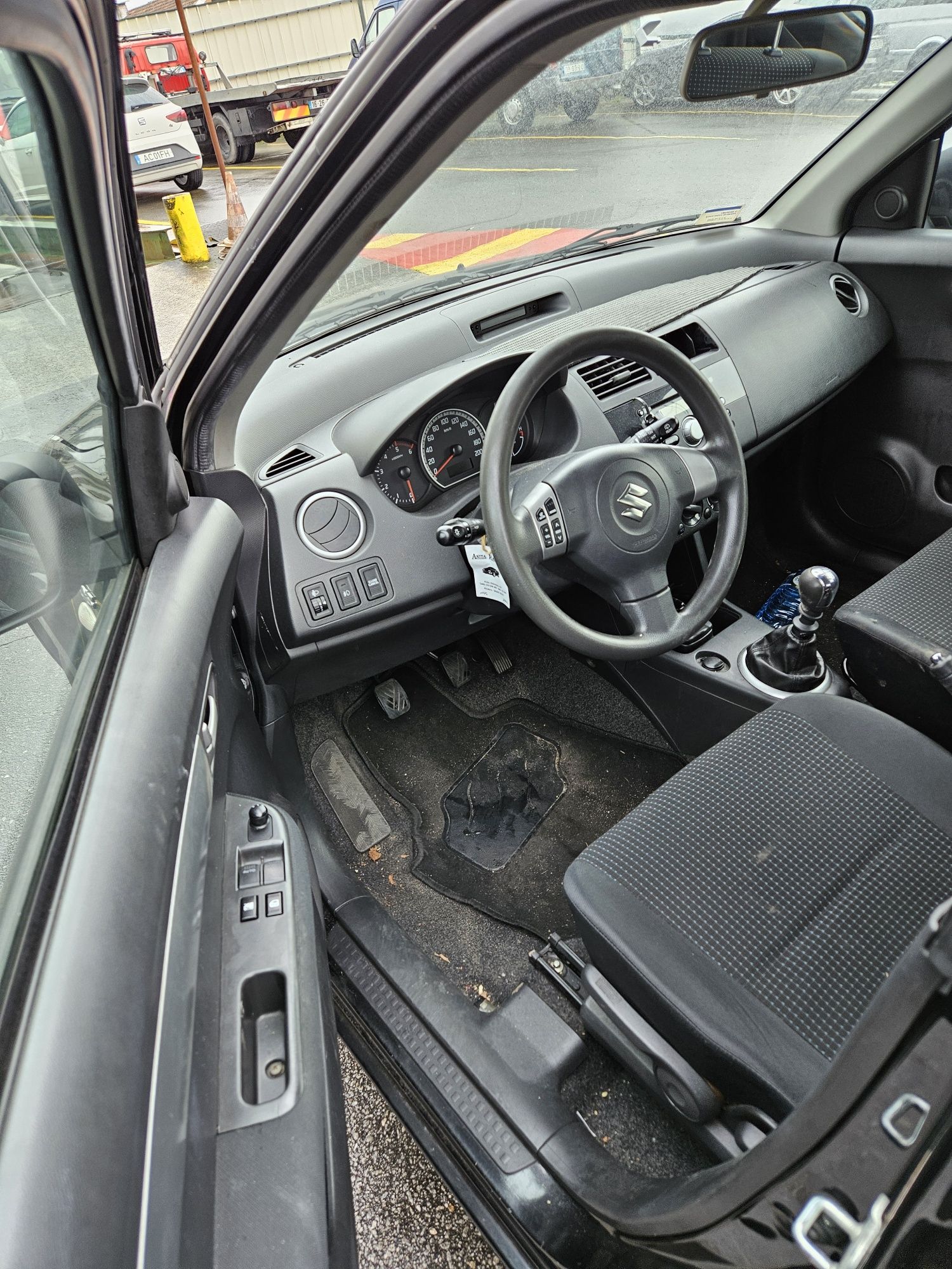 Suzuki Swift 1.3 DDiS de 2008 para peças
