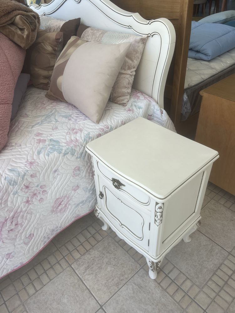 Mobilia de quarto queen anne