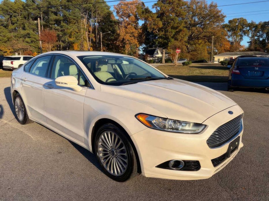 Ford Fusion Titanium      2016