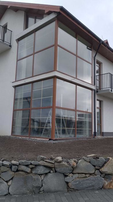 Szkło na wymiar hartowane stół, kabiny, blat, koparki,  balustrada