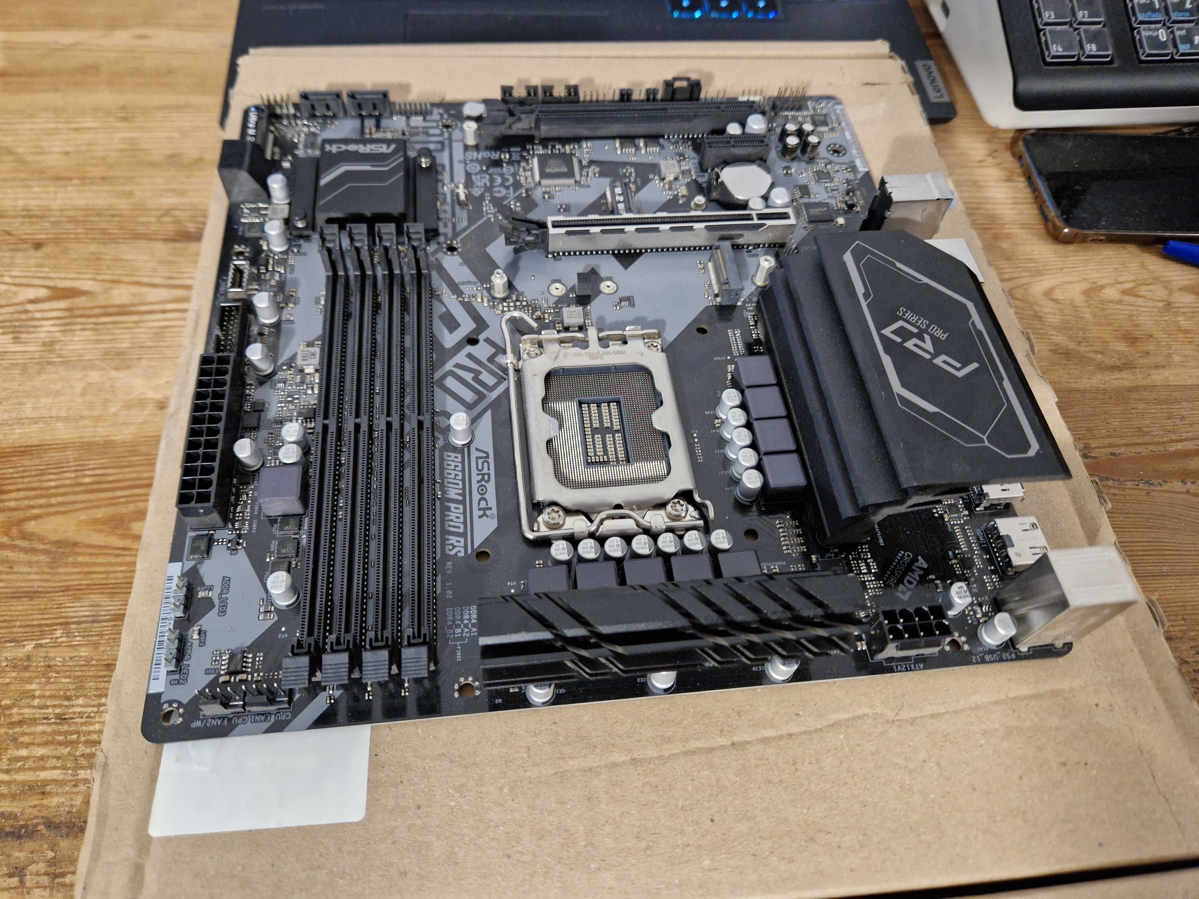 ASROCK B660M Pro RS LGA1700 4x DDR4 DIMM  (2957)