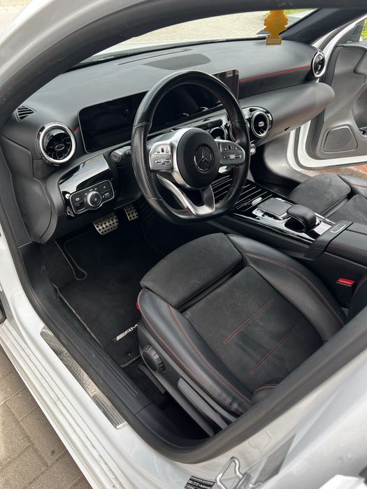 Mercedes-Benz A180 amg line