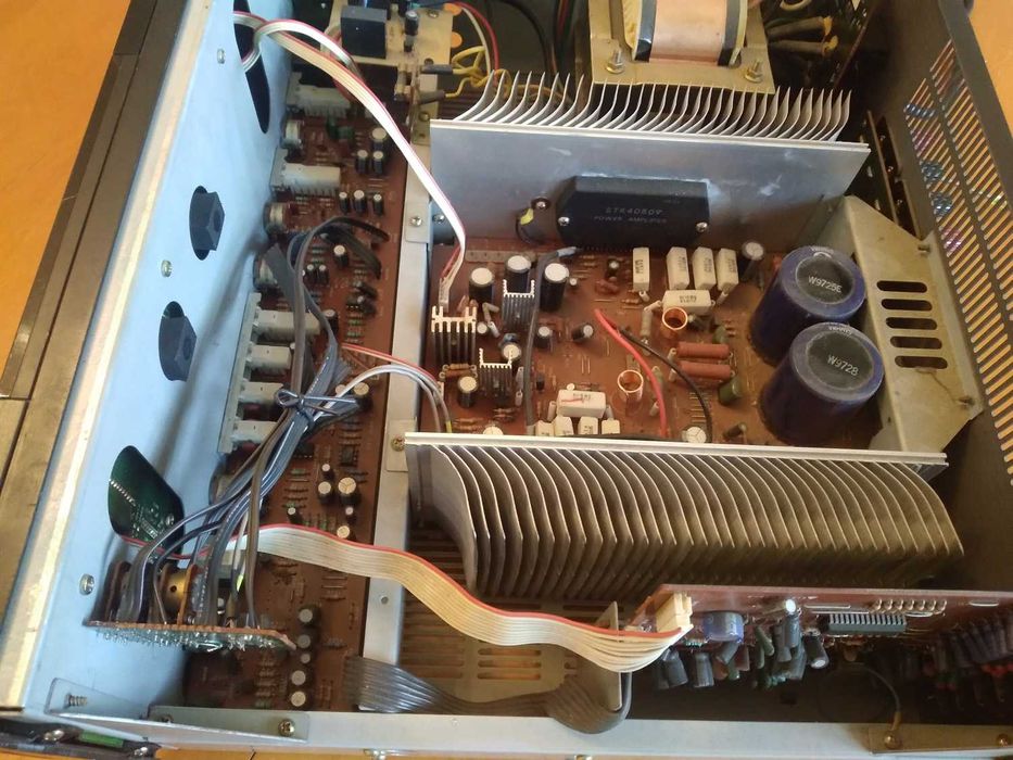 Wzmacniacz Universum V4386/ Goldstar GSA-9320