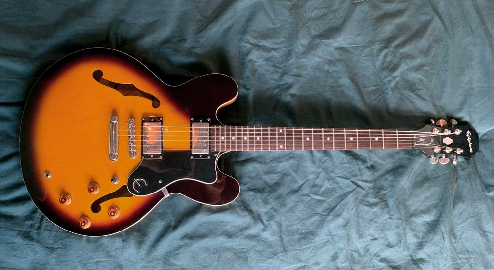 gitara Epiphone Dot 2012 Indonesia + futerał