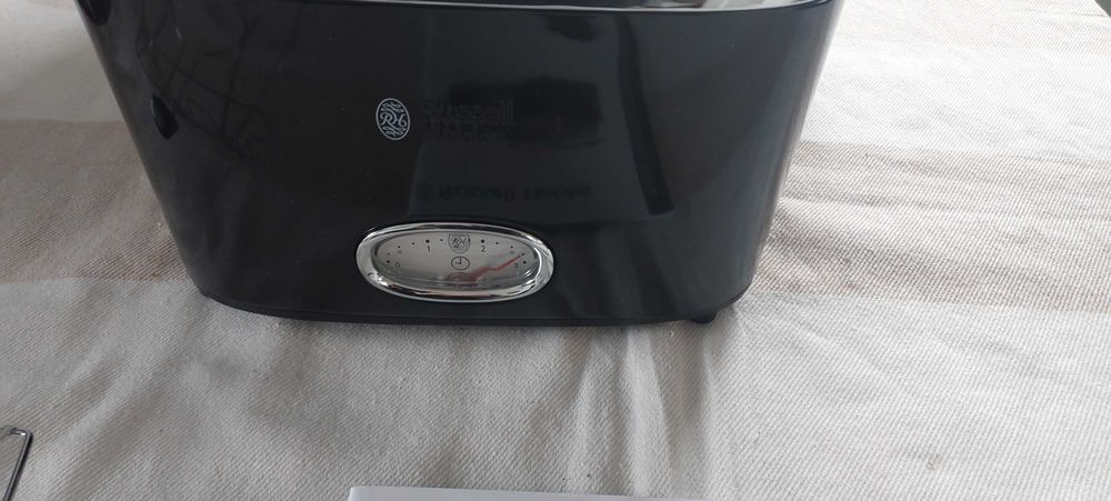 Toster Russell Hobbs  czarny 1300 W