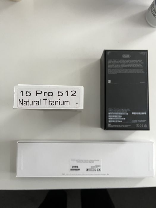 Коробки в асортименті.