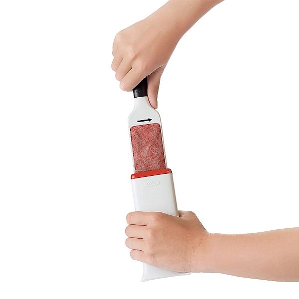 Szczotka do ubrań - Good Grips / OXO