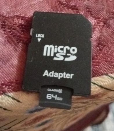 Cartão de memória 64 Gb mais adaptador