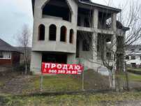 Продається будинок в с. Середнє Водяне