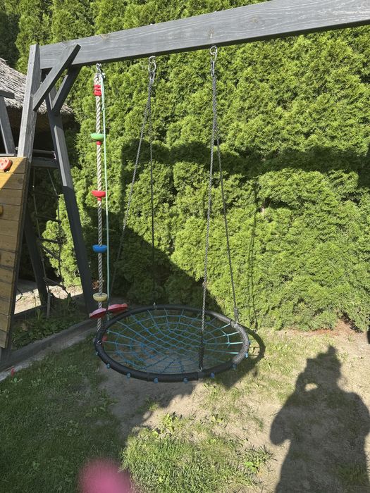 Plac zabaw w stanie bardzo dobrym