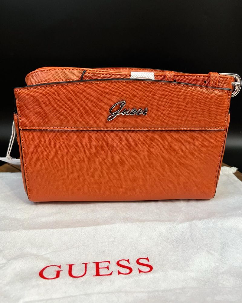 Сумка Guess