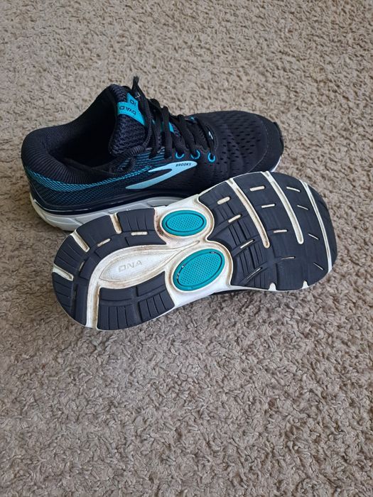 Кросовки кросівки Brooks р 39