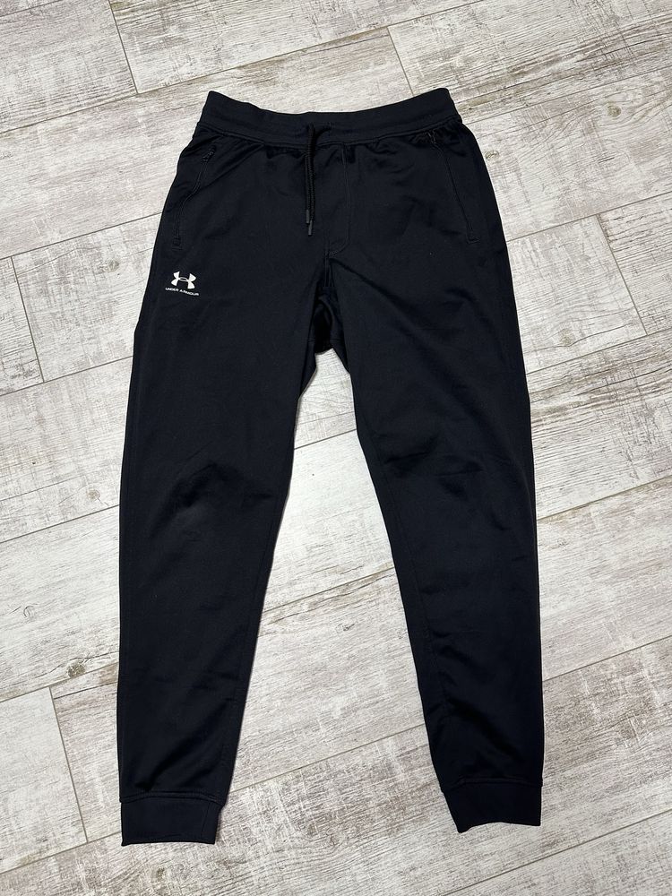 Спортивные штаны Under Armour (size M)