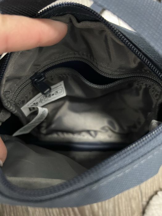 Levis сумка месенджер , оригінал