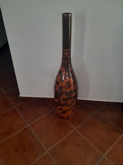 Vaso em cerâmica decorativo