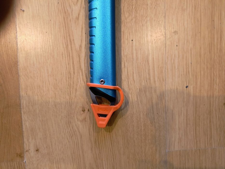 Czekan turystyczny Petzl Glacier 60 cm