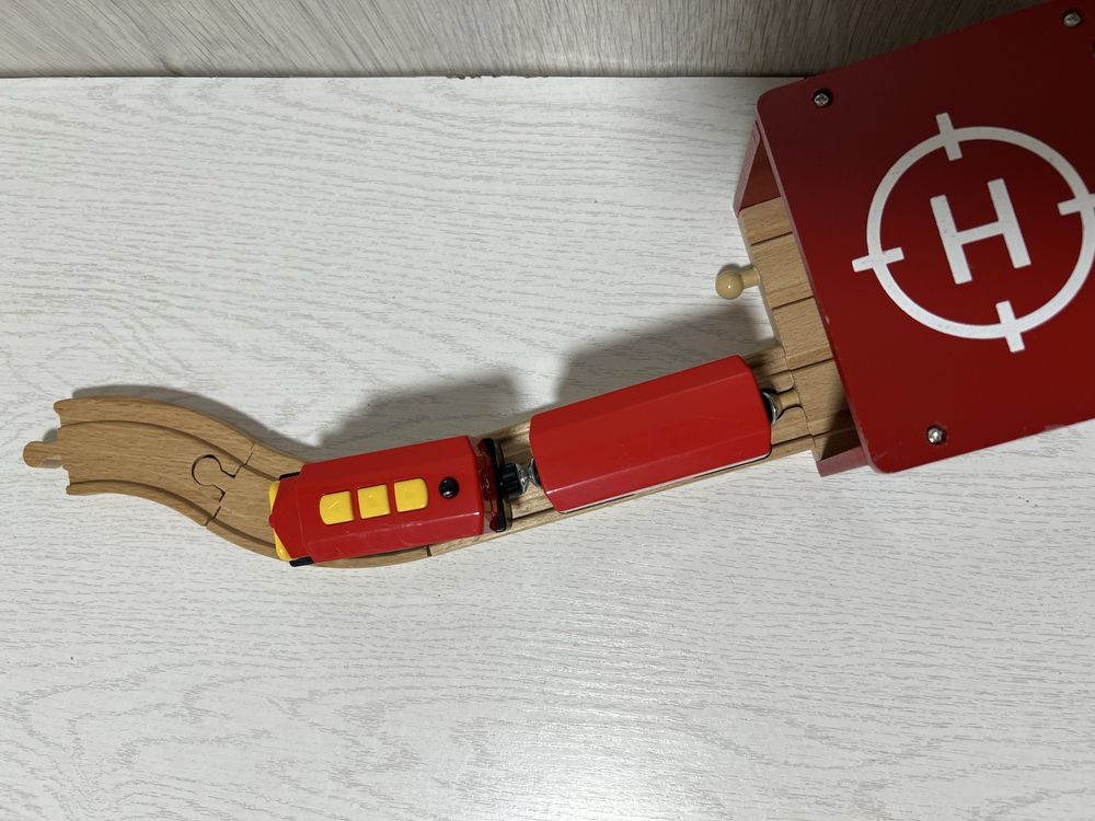 Локомотив Playtive, IKEA, BRIO, Edwone, поїзд, залізнична дорога