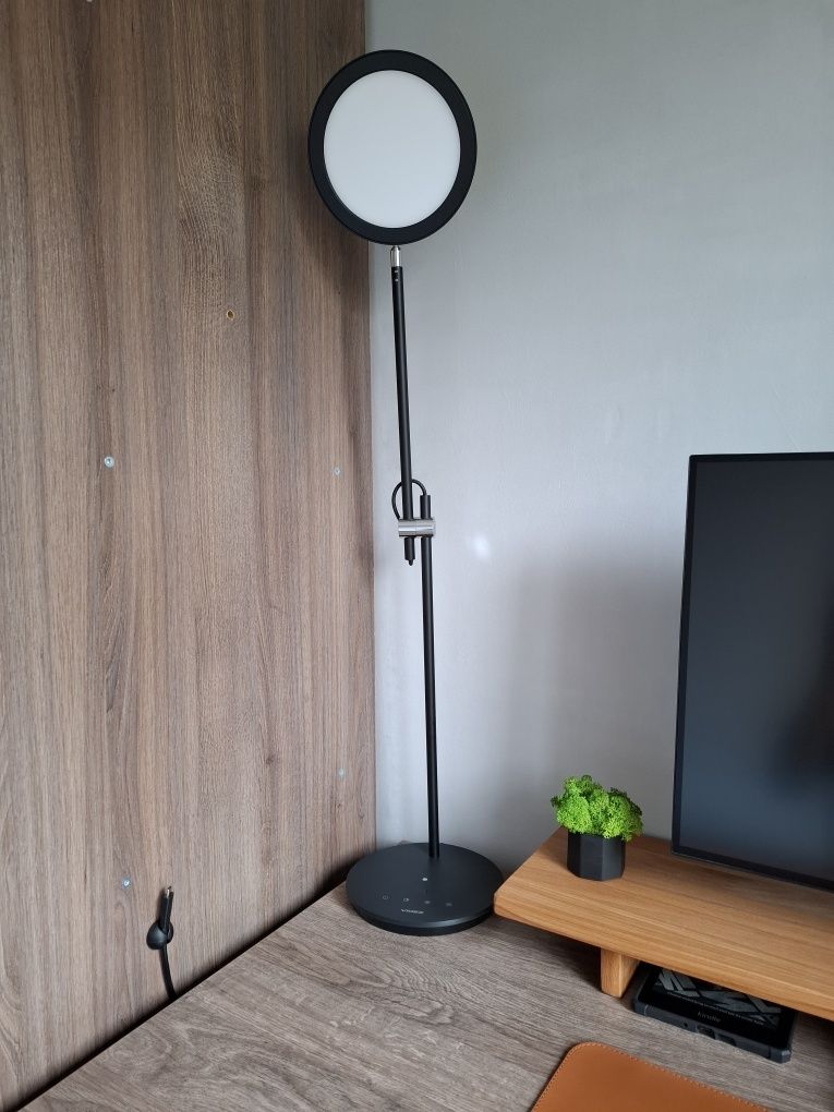 VIDEX | Продаж настільної LED- лампи