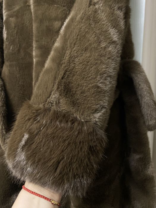 Шуба штучне хутро ,  стан новий.