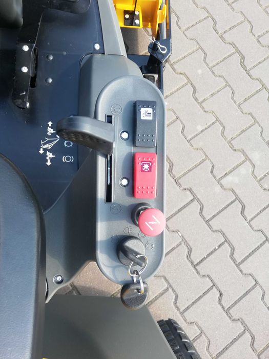 STIGA PARK kosiarka bijakowa agregat oś wysoka trawa, pług odśnieżarka