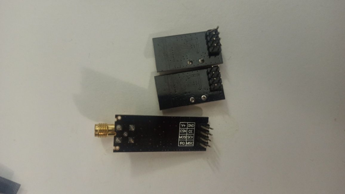 Módulo recetor/emissor NRF24L01