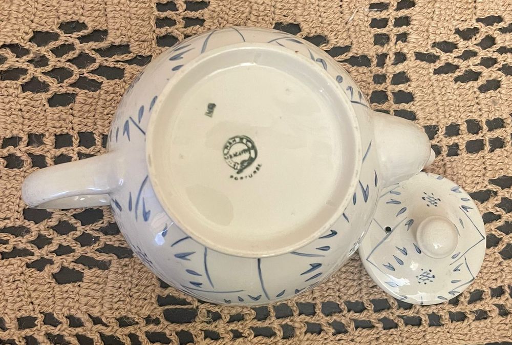 Bule em faiança Sacavém