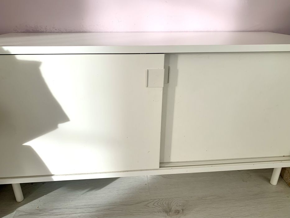 Biała szafka RTV IKEA pod telewizor dlugość 100 cm szer 35 wys. 50 cm