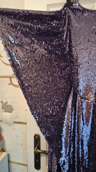 Sprzedam sukienkę cekinową