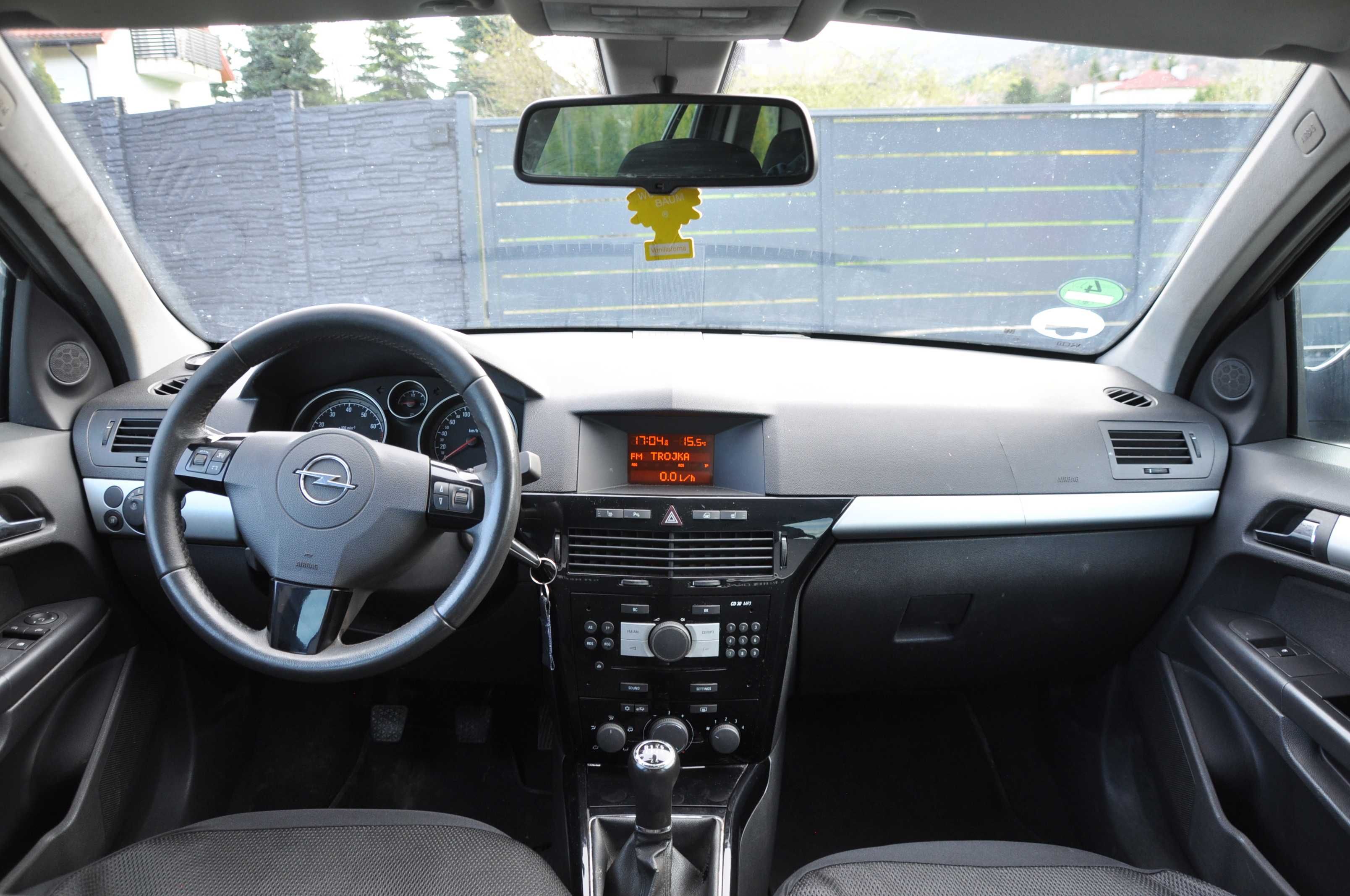 Opel Astra Kombi 1.6 Benzyna, Bogata wersja 111 EDITION